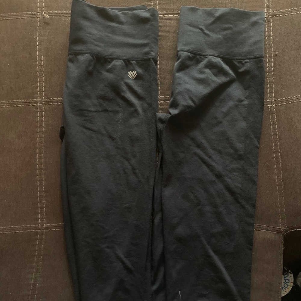 Forever 21 Athletic Capri Pants